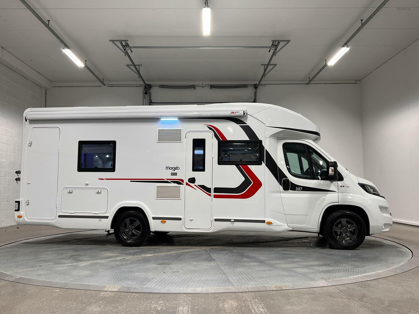 CHALLENGER MAGEO 357 - Image 5