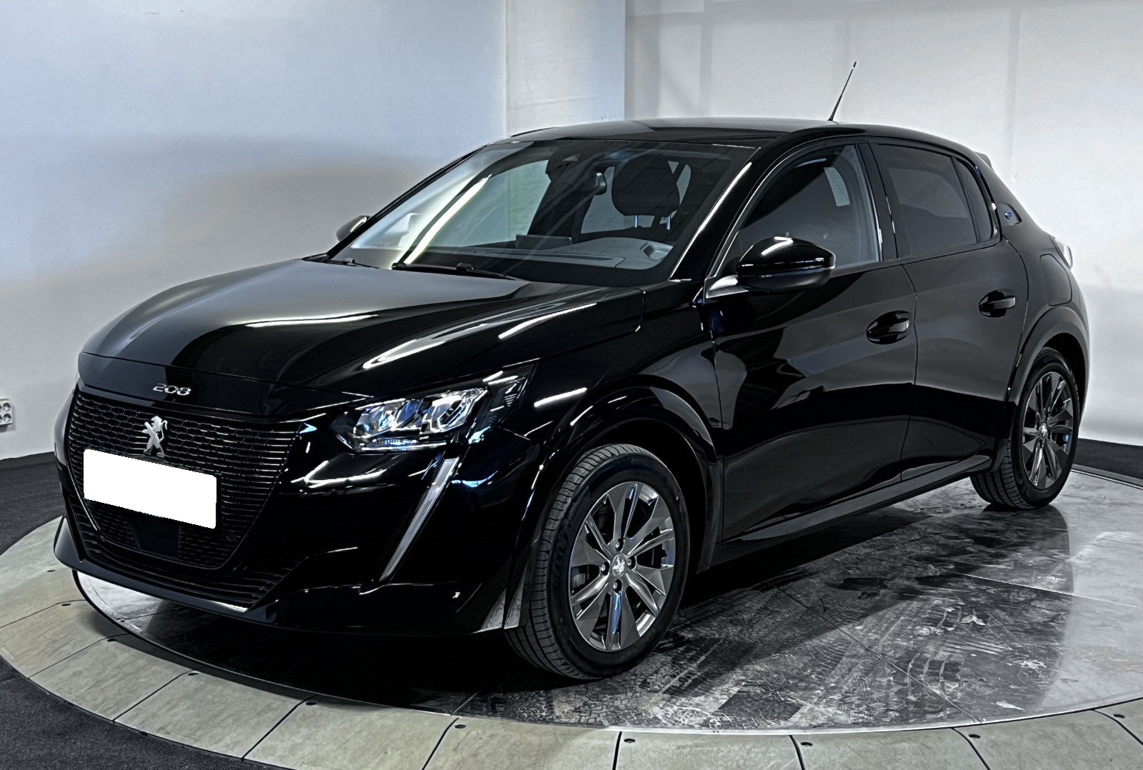 PEUGEOT E-208 136CH GT