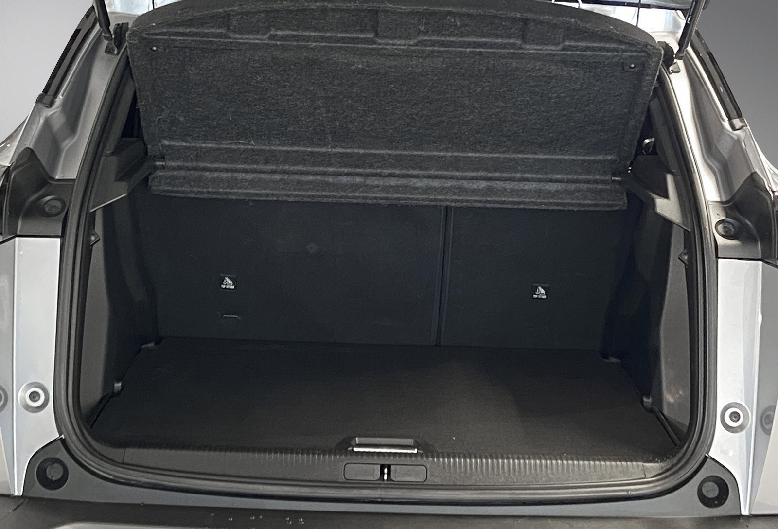 PEUGEOT 2008 II E-2008 136 CH GT - Image 9