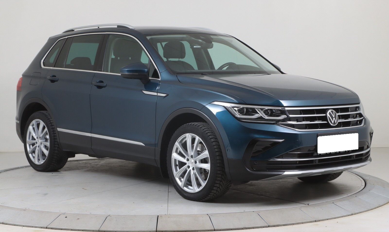 VOLKSWAGEN TIGUAN 2.0 TDI 200CH ELEGANCE EXCLUSIVE 4MOTION DSG7 - Image 2
