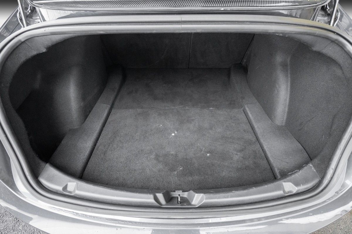 TESLA MODEL 3 LONG RANGE - Image 17