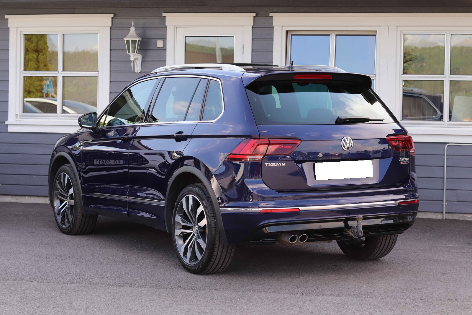 VOLKSWAGEN TIGUAN 2.0 TDI 190 4MOTION DSG7 R LINE - Image 2
