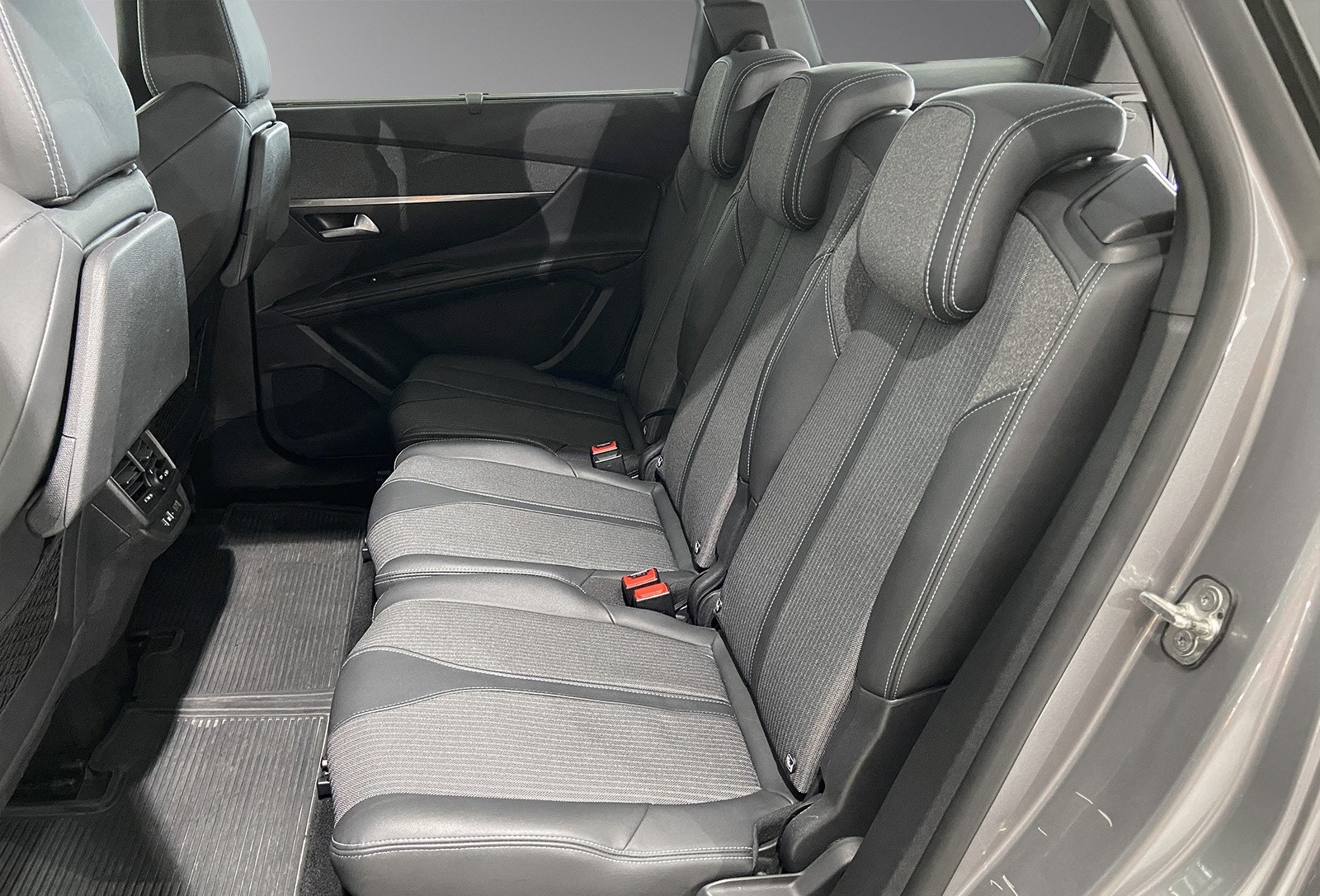 PEUGEOT 5008 II 1.5 BLUEHDI 130CH S&S ALLURE PACK EAT8 - Image 12