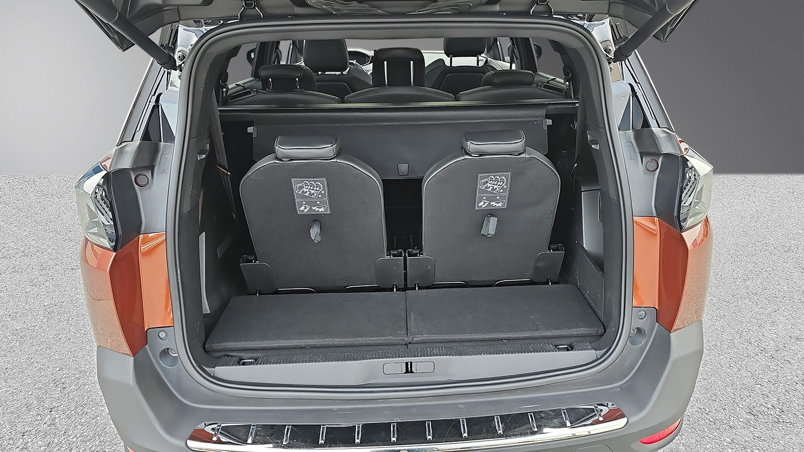 PEUGEOT 5008 II 1.5 BLUEHDI 130CH S&S GT EAT8 - Image 9