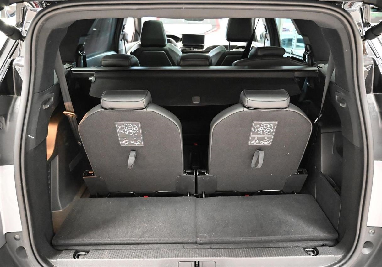 PEUGEOT 5008 II 1.5 BLUEHDi 130CH S&S GT PACK EAT8 - Image 11