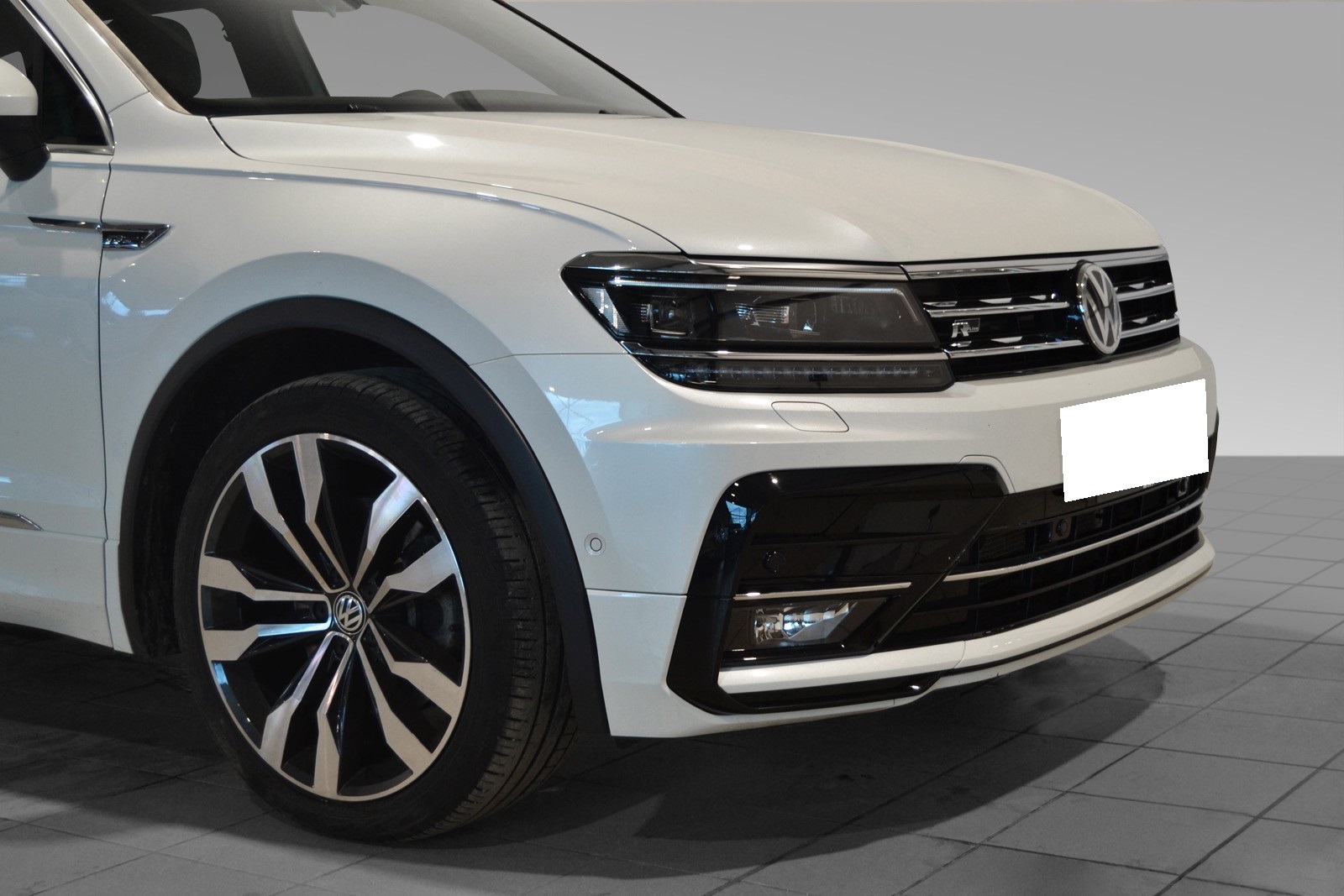 VOLKSWAGEN TIGUAN 2.0 TDI 190CH CARAT EXCLUSIVE 4MOTION DSG7 - Image 13