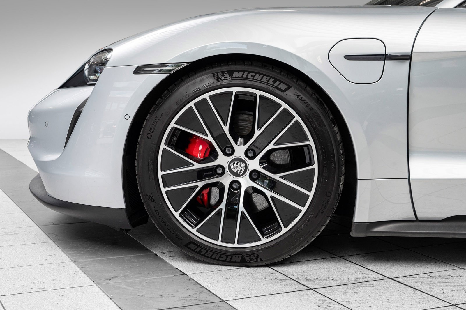 PORSCHE TAYCAN 4S PERFORMANCE PLUS - Image 7