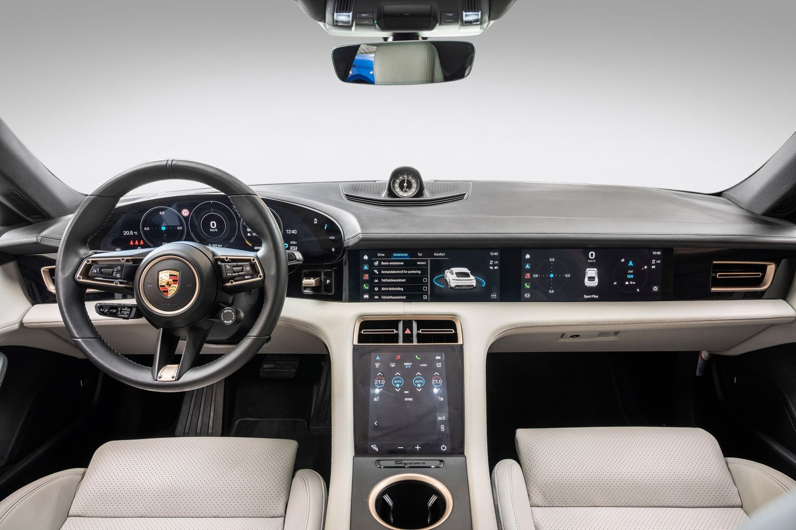 PORSCHE TAYCAN 4S PERFORMANCE PLUS - Image 16