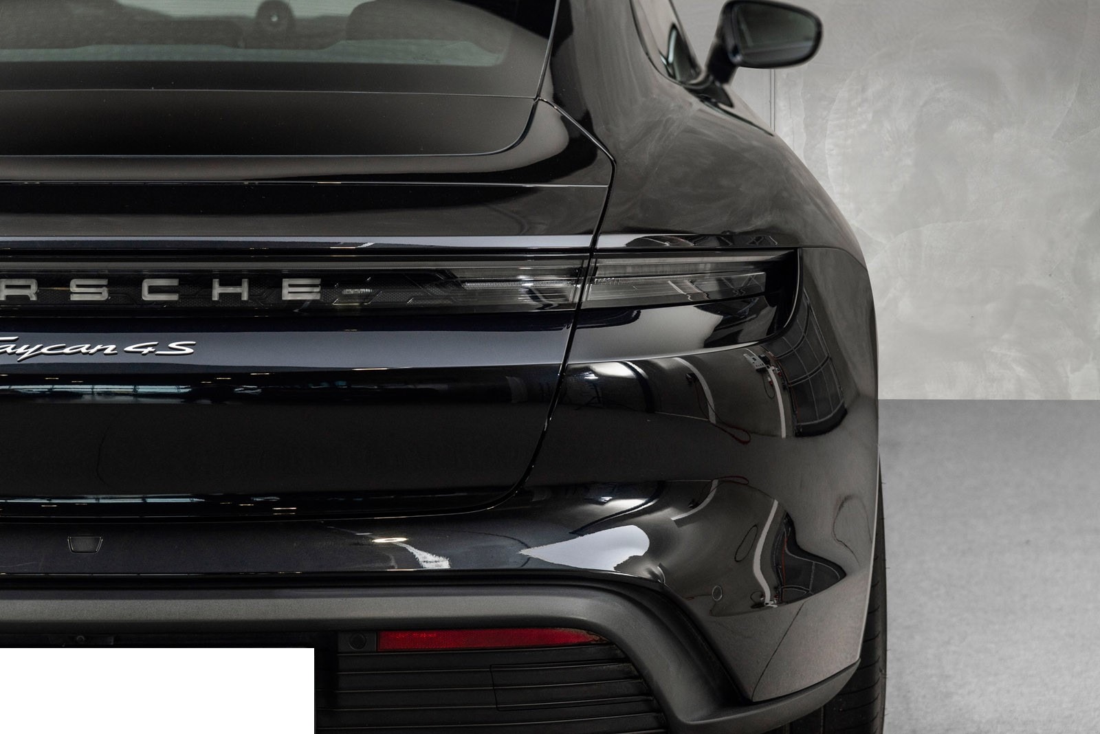 PORSCHE TAYCAN 4S PERFORMANCE PLUS - Image 11