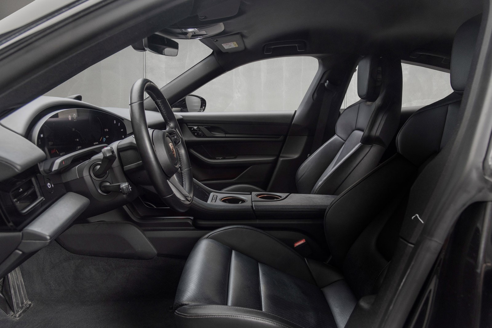 PORSCHE TAYCAN 4S PERFORMANCE PLUS - Image 13