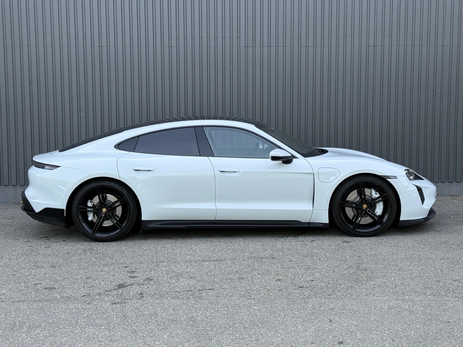 PORSCHE TAYCAN 4S PERFORMANCE PLUS - Image 5