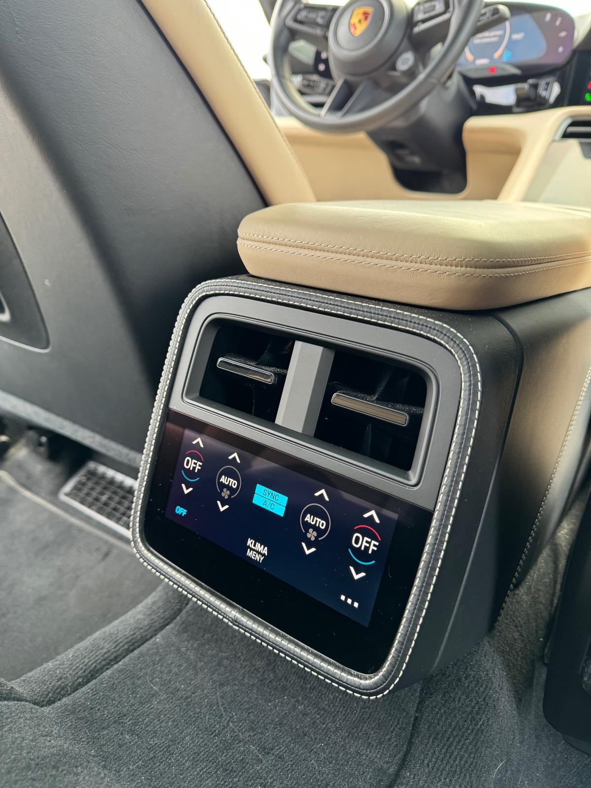 PORSCHE TAYCAN 4S PERFORMANCE PLUS - Image 19