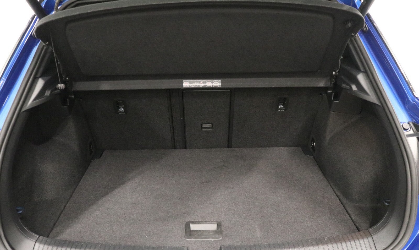 VOLKSWAGEN T-ROC 2.0 TDI 150 STYLE EXCLUSIVE 4MOTION DSG7 - Image 16