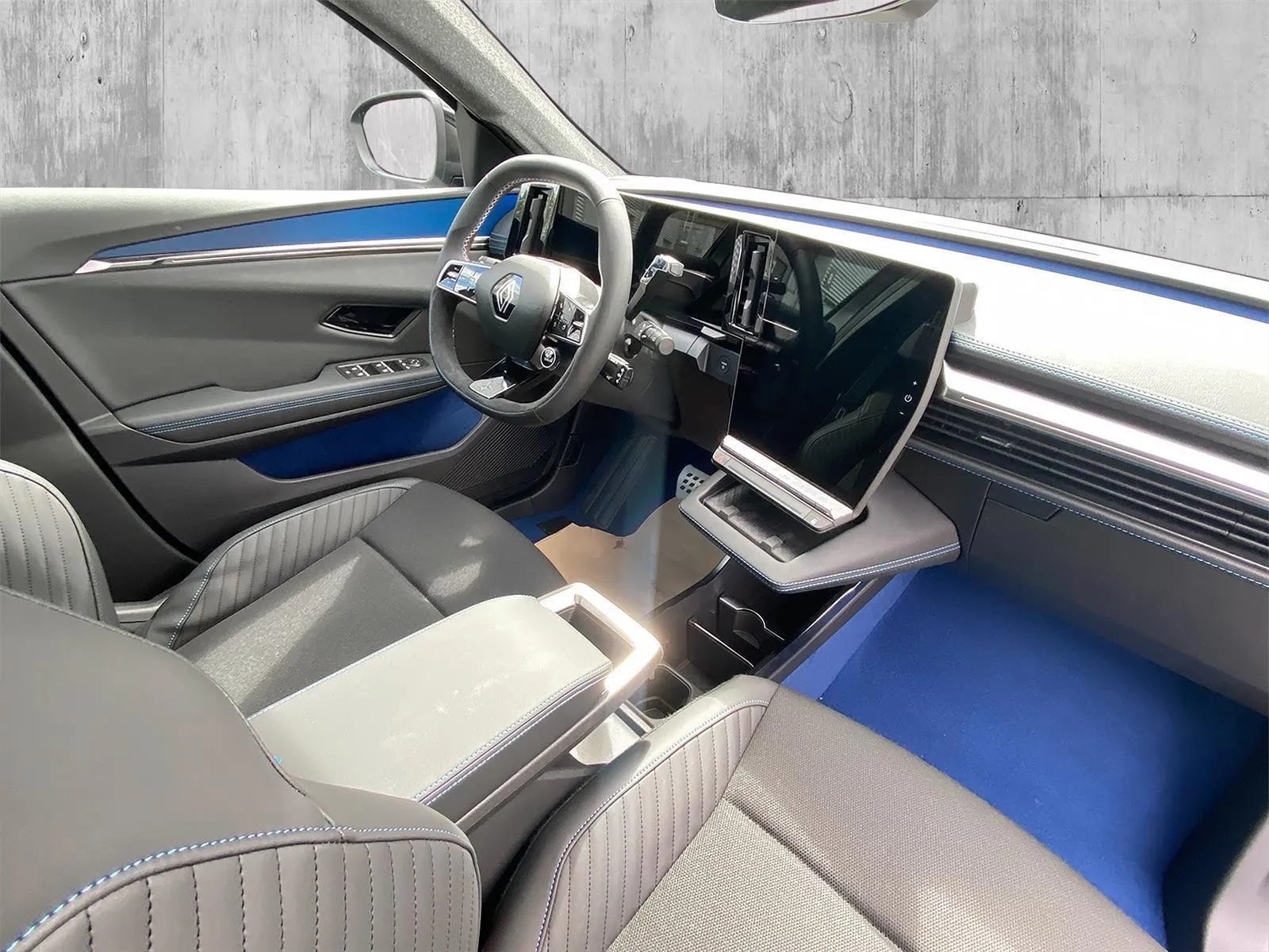 RENAULT SCENIC E-TECH TECHNO ESPRIT ALPINE GRANDE AUTONOMIE - Image 11