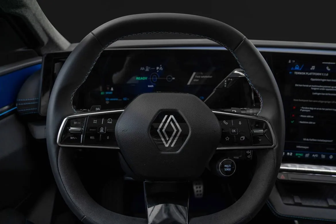 RENAULT SCENIC E-TECH TECHNO ESPRIT ALPINE GRANDE AUTONOMIE - Image 10