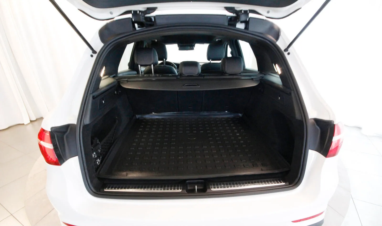 MERCEDES-BENZ GLC 220 D 4MATIC 9G-TRONIC - Image 5