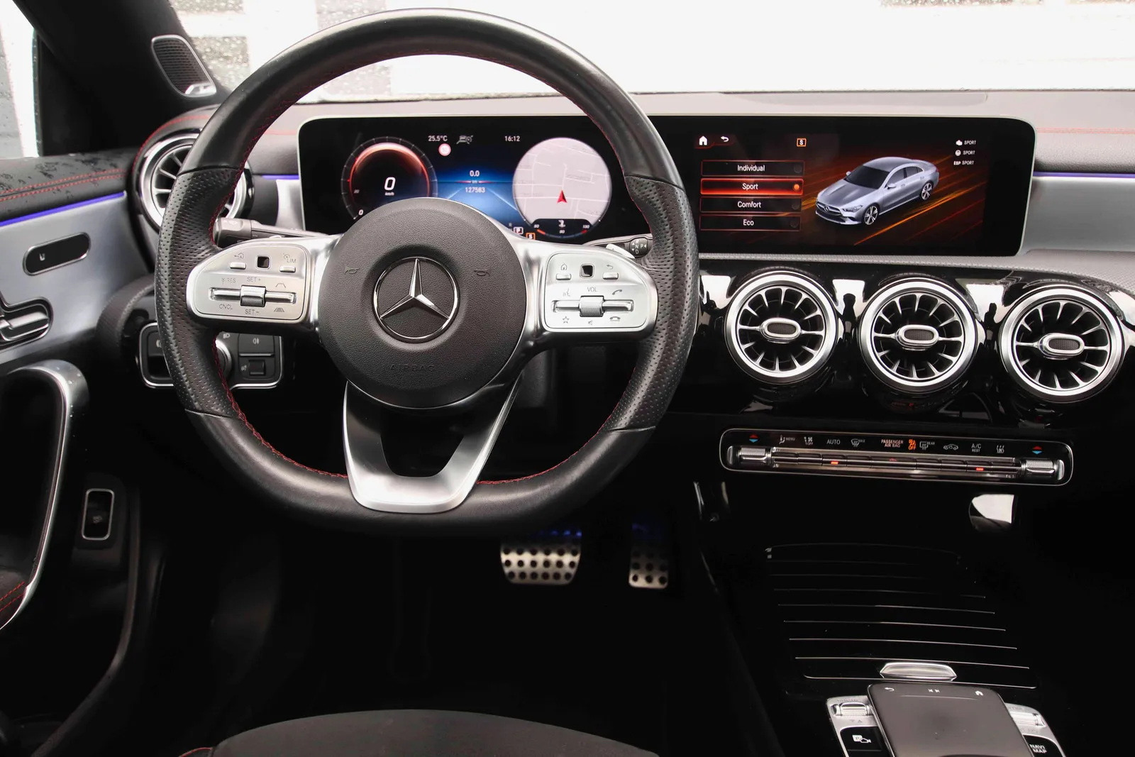 MERCEDES-BENZ CLA II 180 D AMG LINE 7G-DCT - Image 13