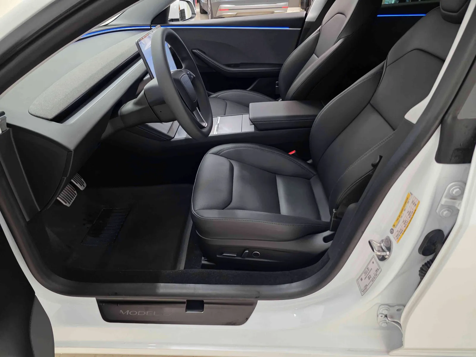 TESLA MODEL 3 HIGHLAND AWD DUAL MOTOR LONG RANGE - Image 12