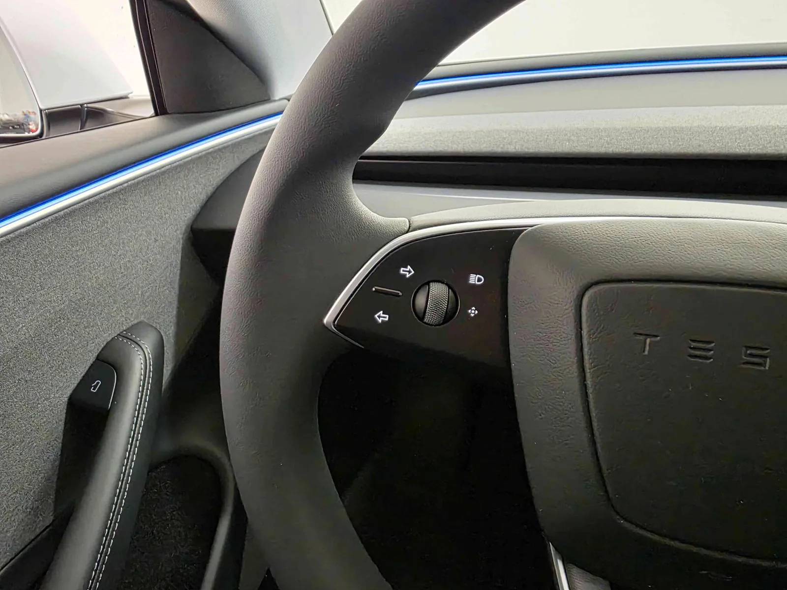 TESLA MODEL 3 HIGHLAND AWD DUAL MOTOR LONG RANGE - Image 16