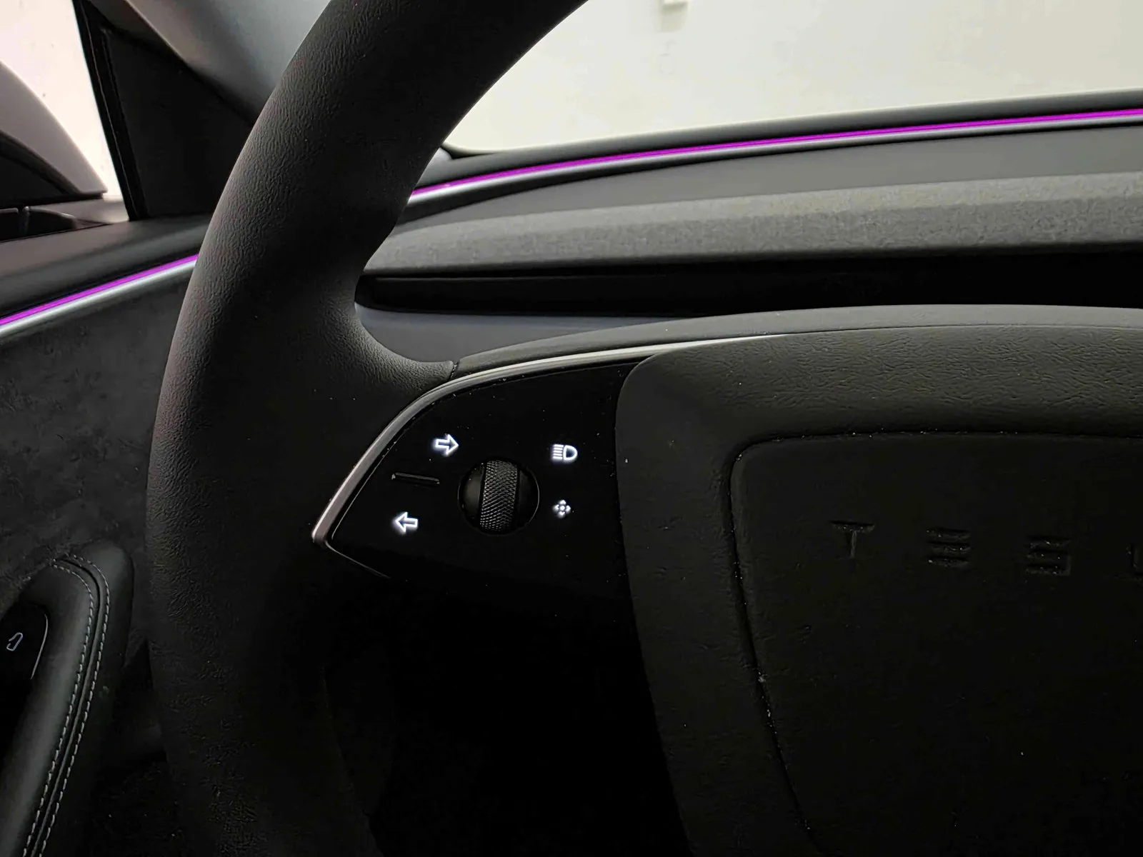 TESLA MODEL 3 HIGHLAND AWD DUAL MOTOR LONG RANGE - Image 9