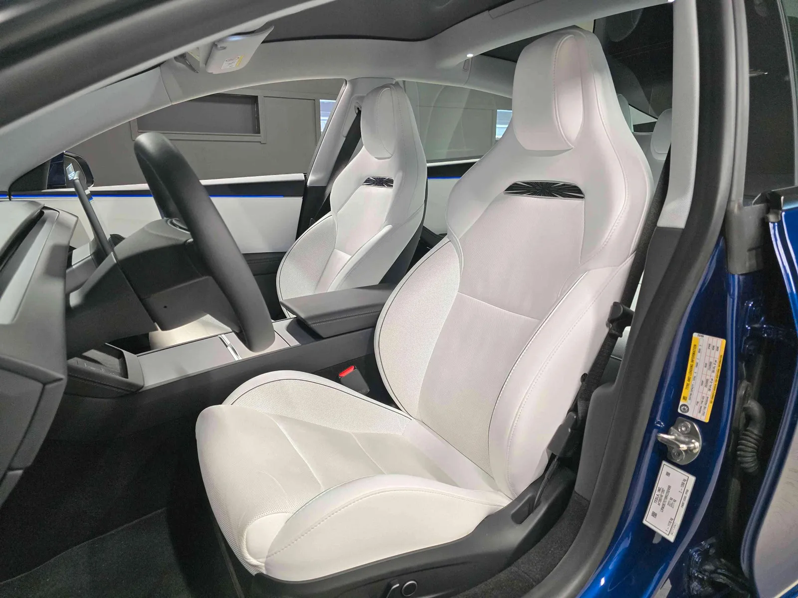 TESLA MODEL 3 HIGHLAND DUAL MOTORPERFORMANCE - Image 16