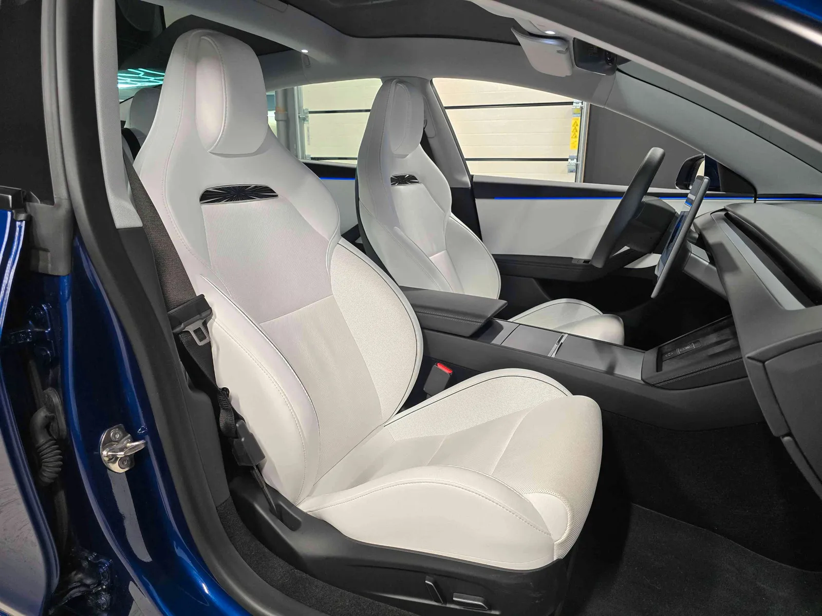 TESLA MODEL 3 HIGHLAND DUAL MOTORPERFORMANCE - Image 18