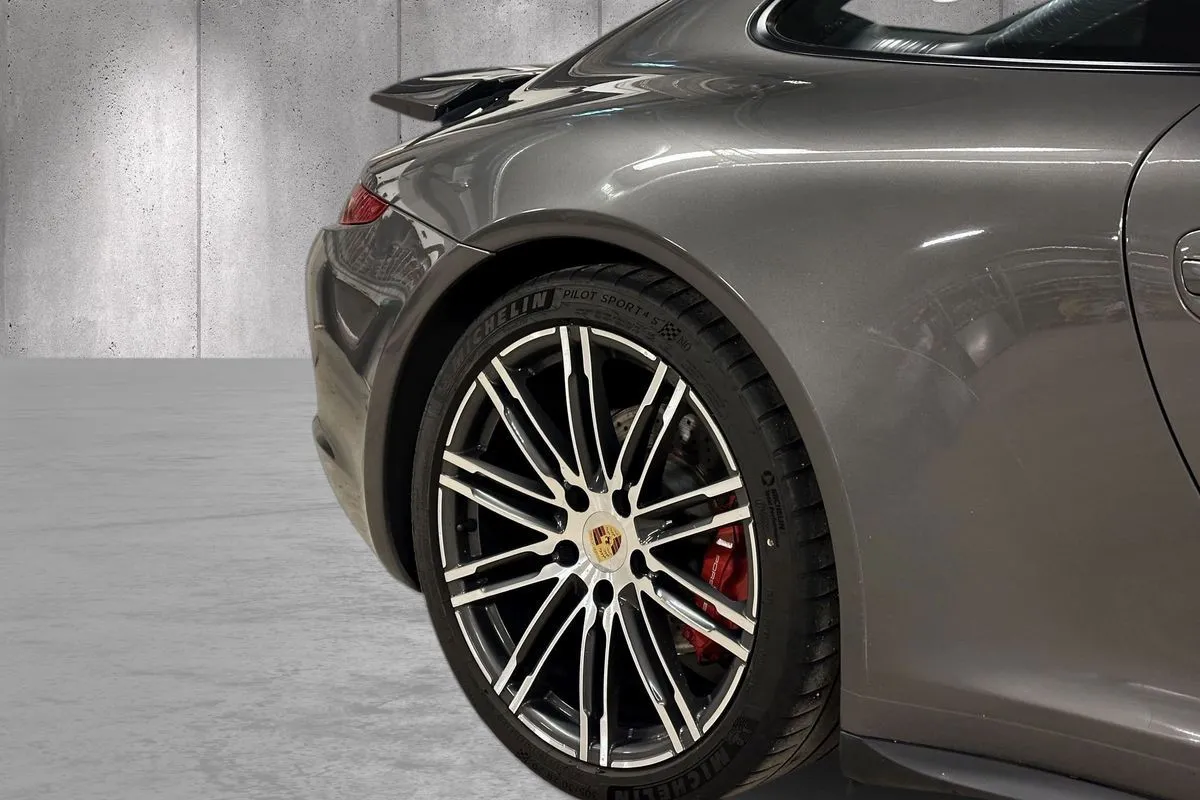 PORSCHE 911 COUPE CARRERA 4S PDK - Image 11