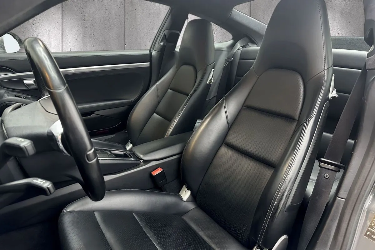 PORSCHE 911 COUPE CARRERA 4S PDK - Image 18