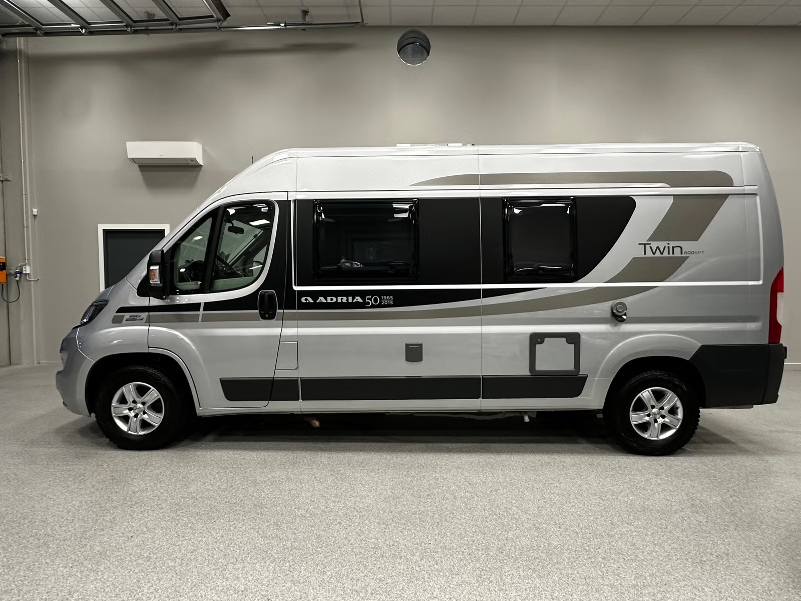 ADRIA TWIN 600 SPT - Image 3