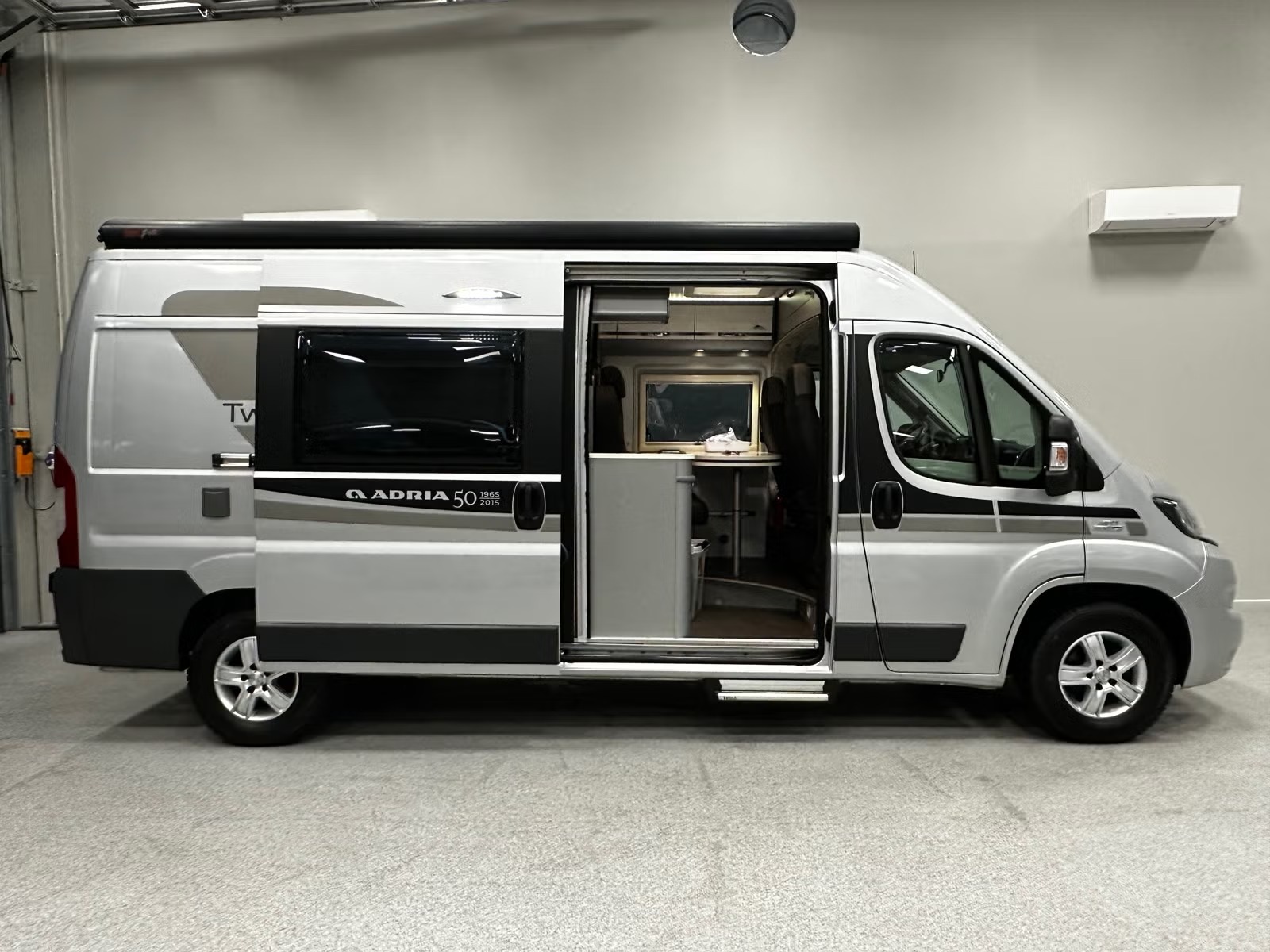 ADRIA TWIN 600 SPT - Image 7