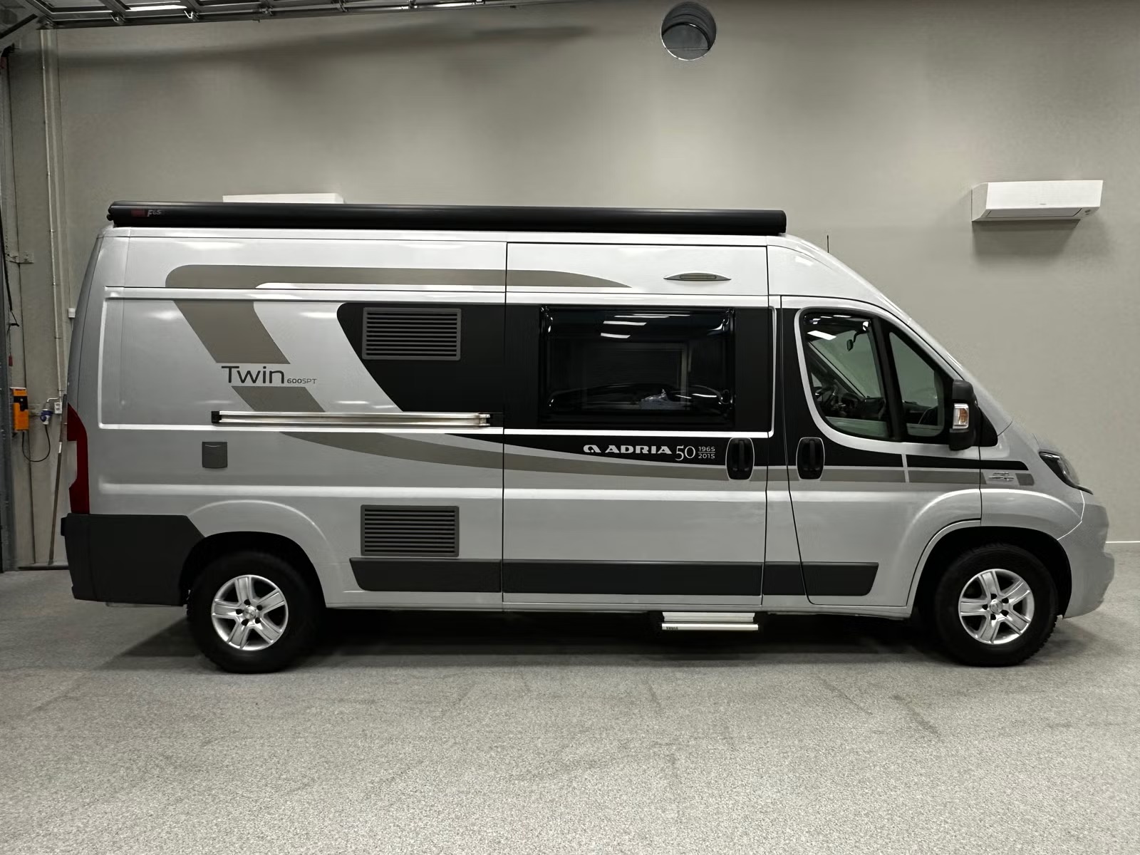 ADRIA TWIN 600 SPT - Image 8