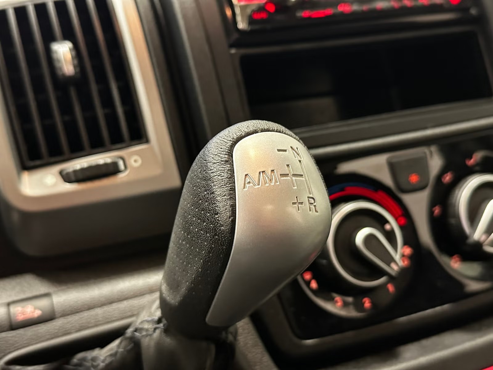 ADRIA TWIN 600 SPT - Image 12