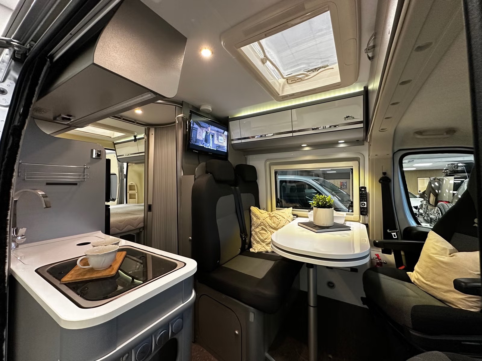 ADRIA TWIN 600 SPT - Image 13