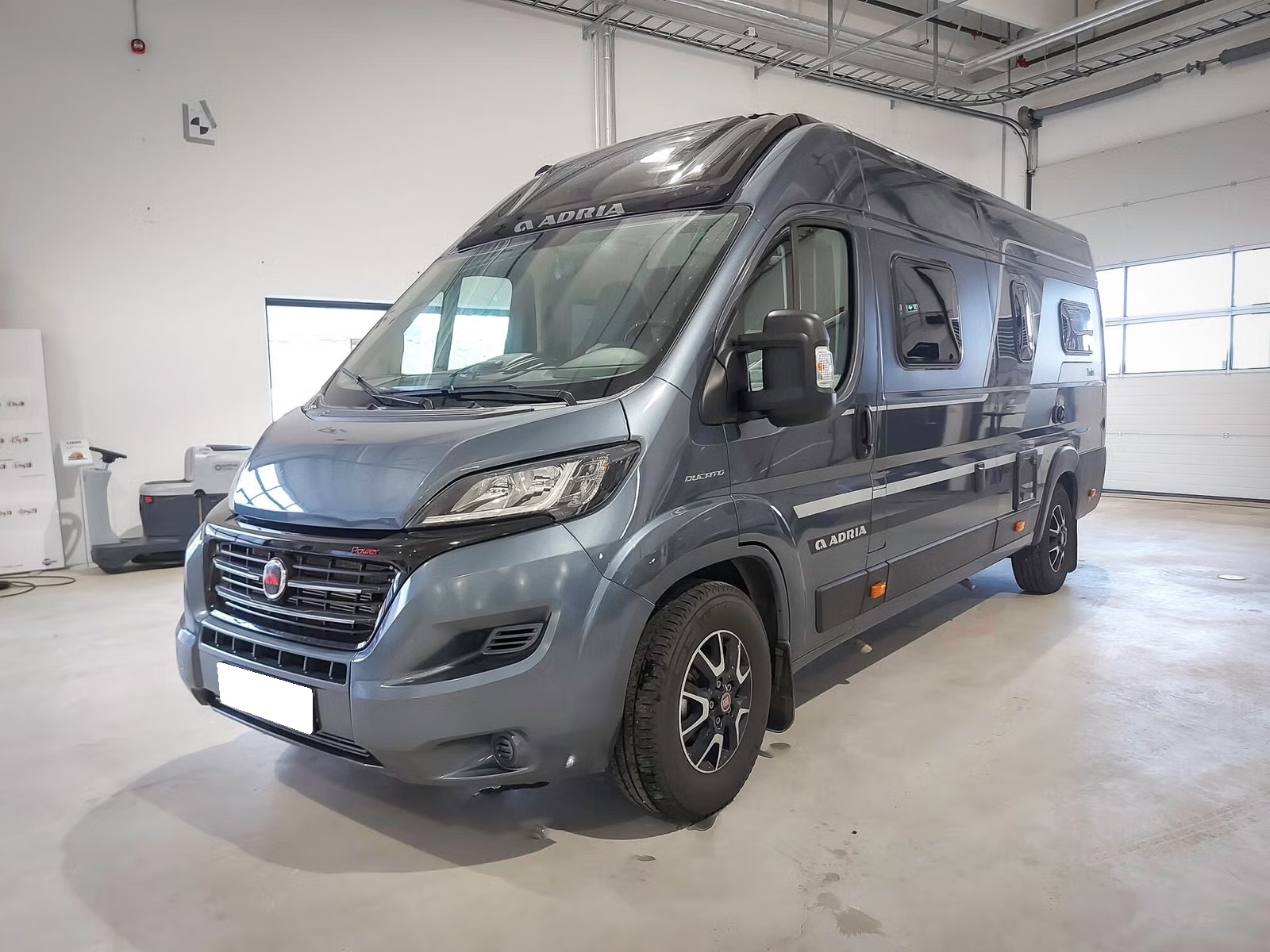 ADRIA TWIN 640 SLB SUPREME - Image 2