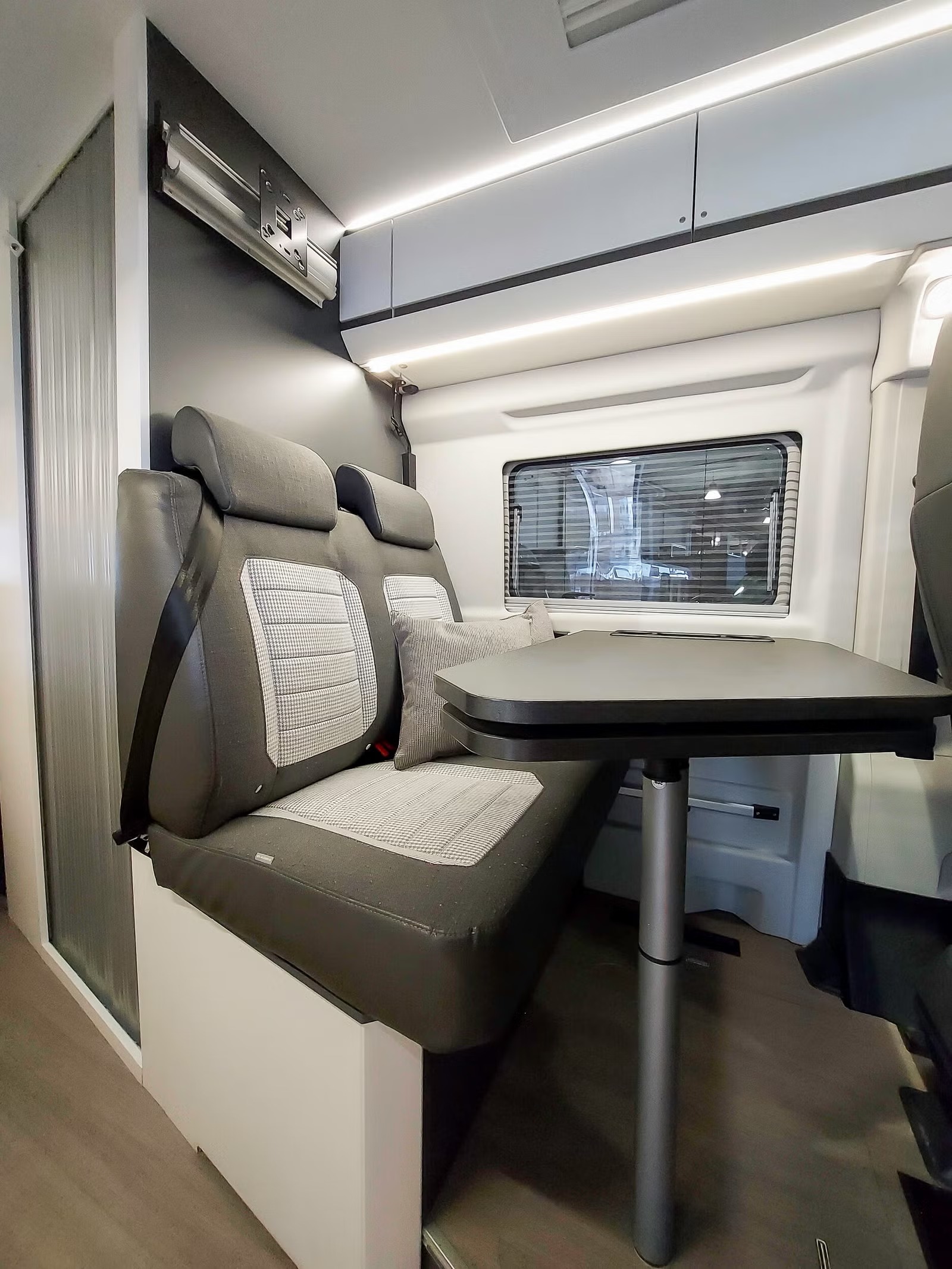 ADRIA TWIN 640 SLB SUPREME - Image 11