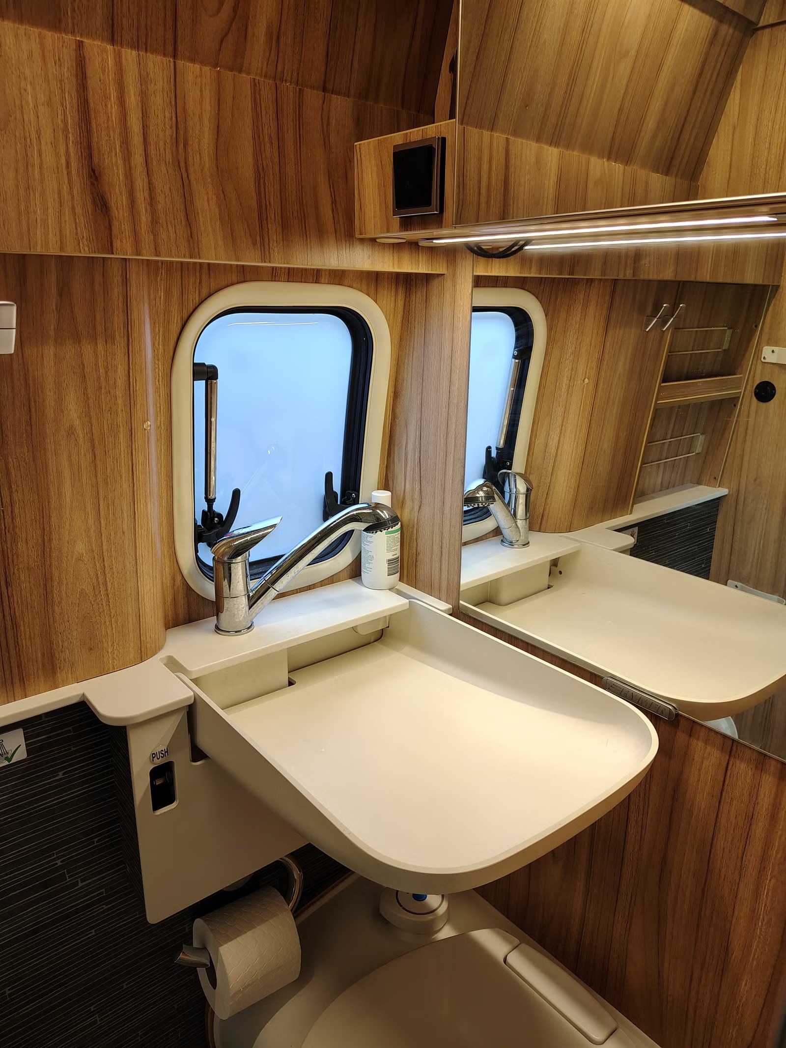 HYMER GRAND CANYON S MB - Image 17