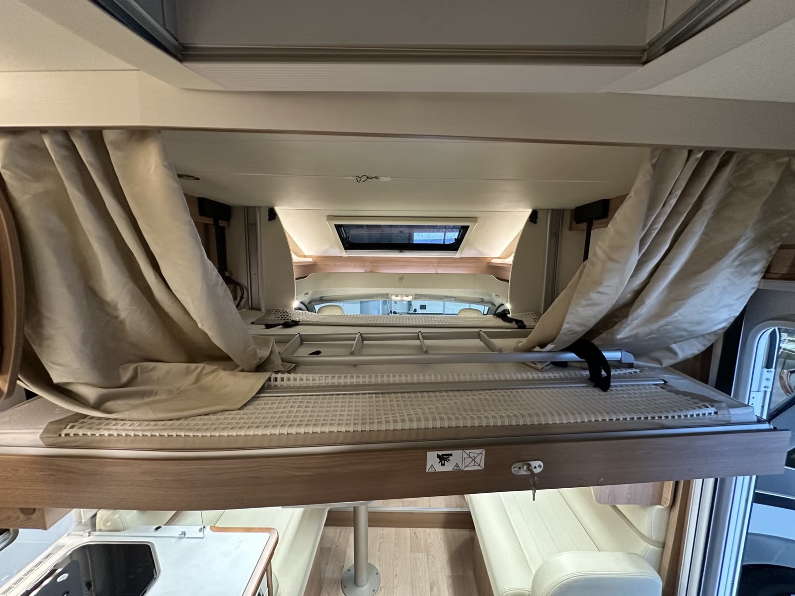 RAPIDO 696 F PREMIUM EDITION - Image 18