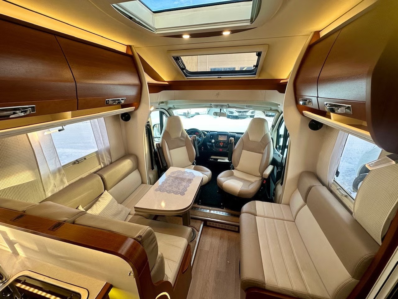 RAPIDO S6 665F - Image 12