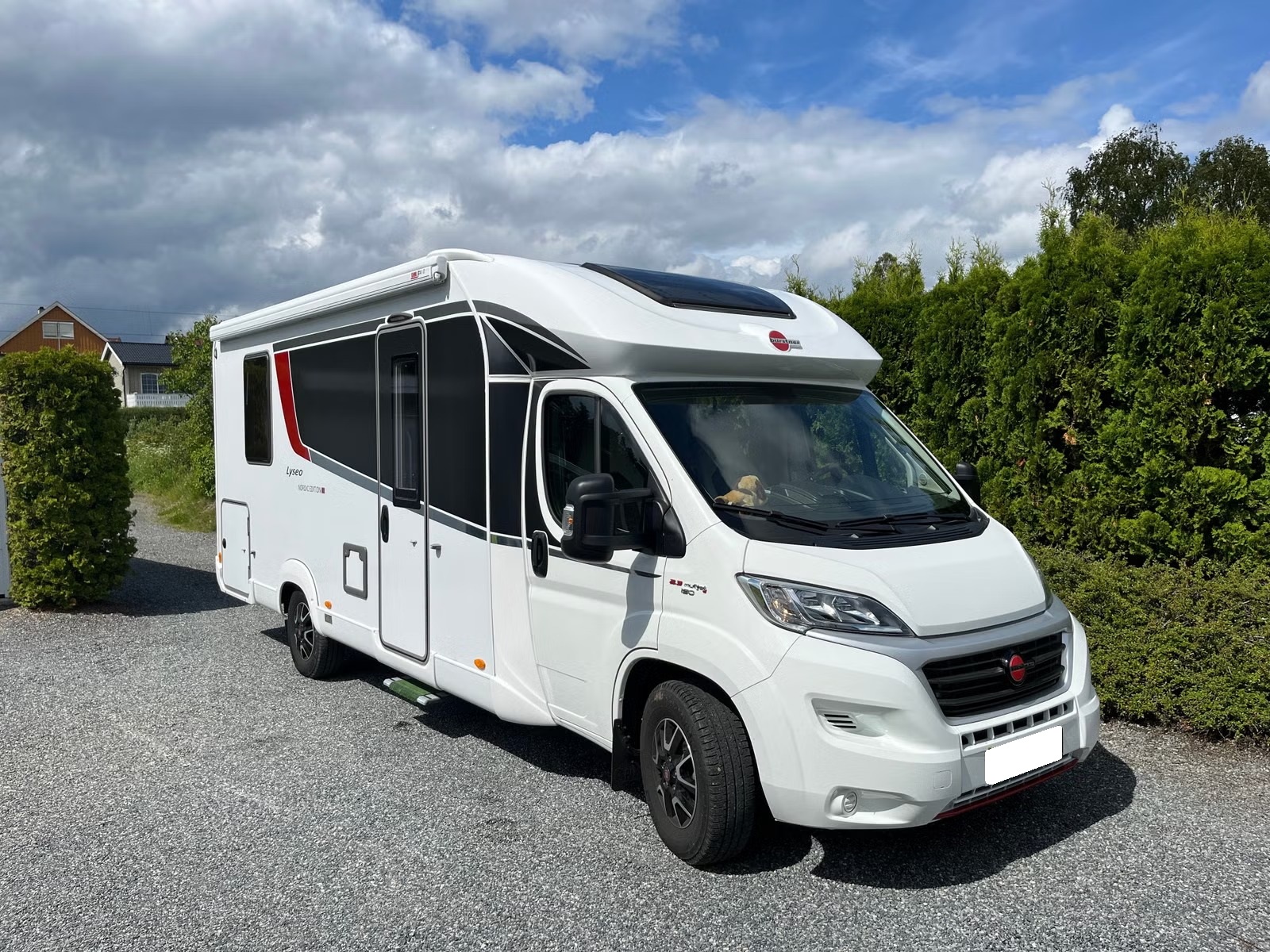 BÜRSTNER LYSEO TD 734 PRIVILEGE