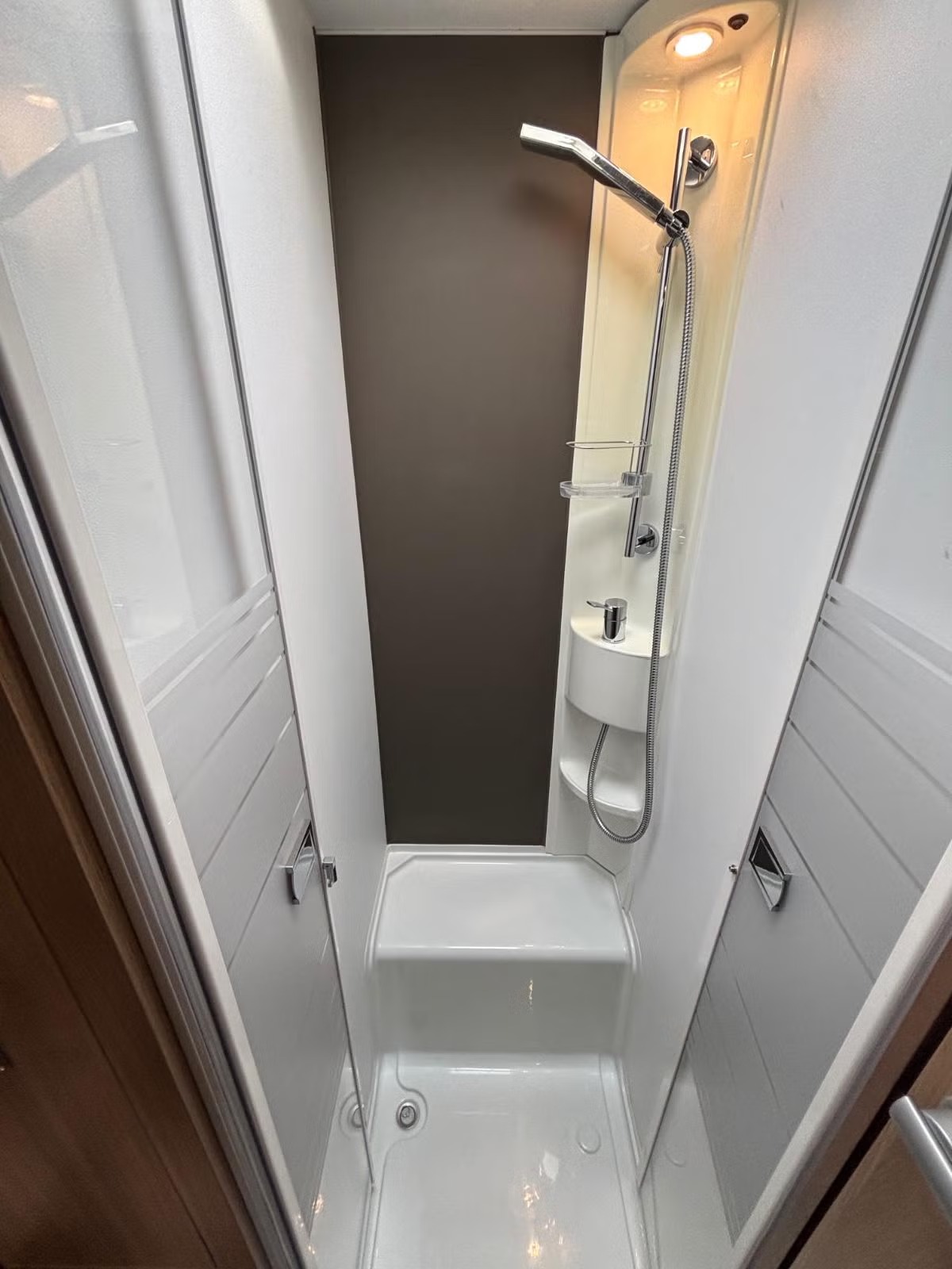 ADRIA CORAL S 670DL - Image 18