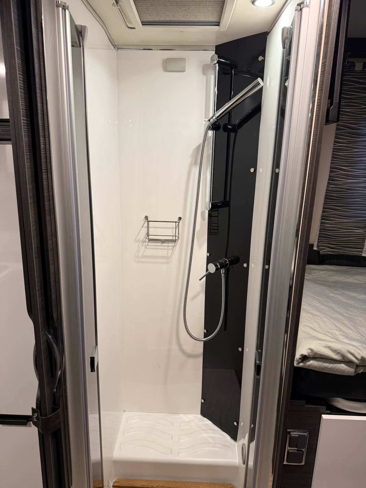 BENIMAR MILEO 263 - Image 18