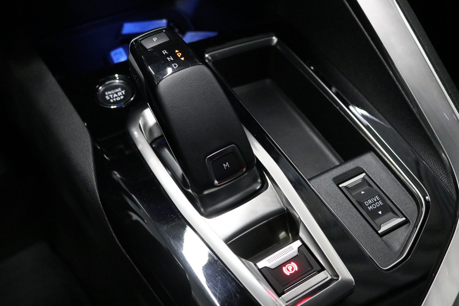 PEUGEOT 3008 II 1.5 BLUEHDI 130CH S&S ALLURE PACK EAT8 - Image 18