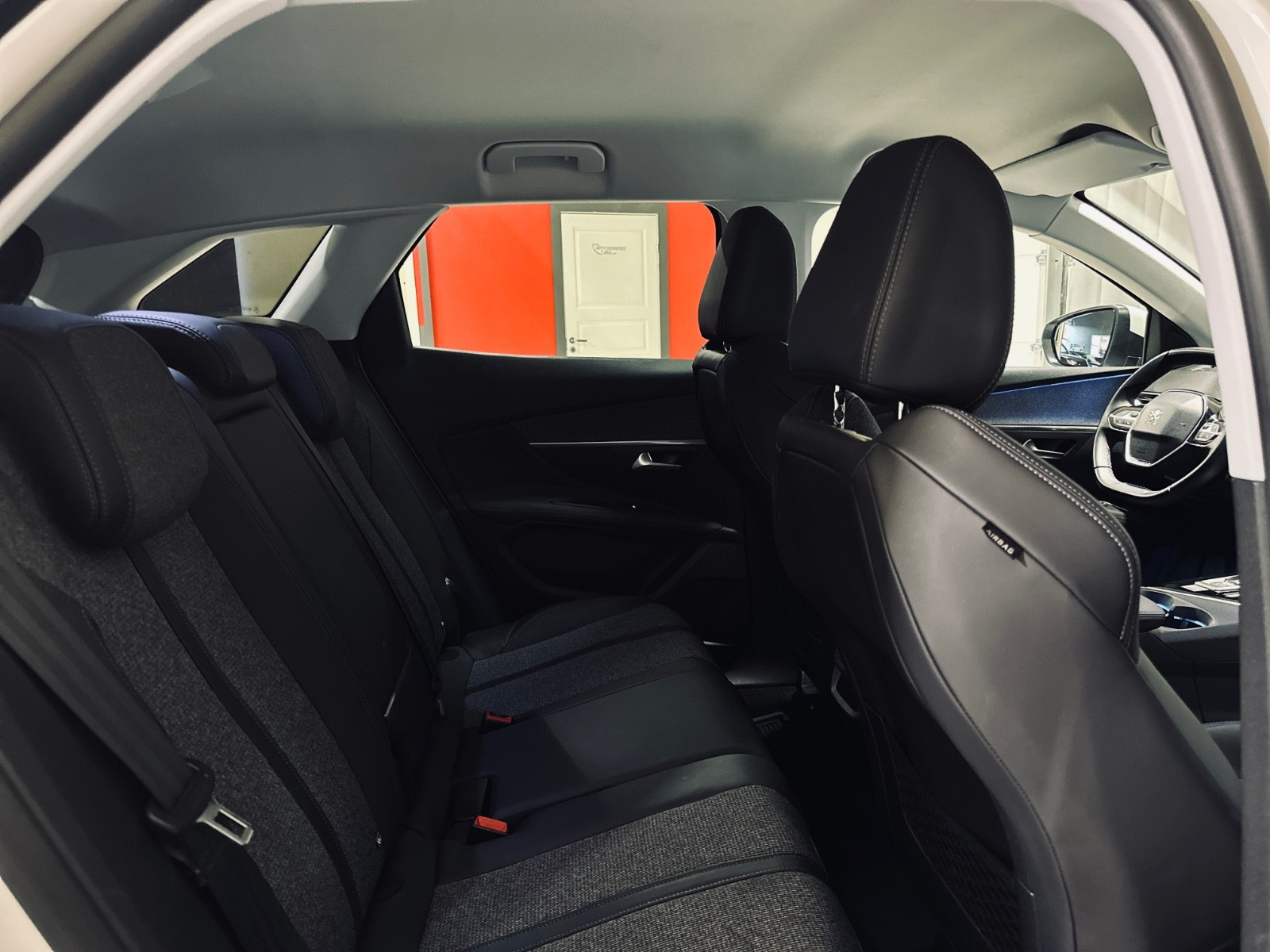 PEUGEOT 3008 II 1.5 BLUEHDI 130CH S&S ALLURE PACK - Image 8