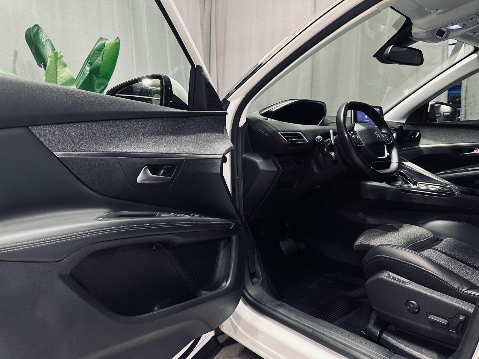 PEUGEOT 3008 II 1.5 BLUEHDI 130CH S&S ALLURE PACK - Image 9