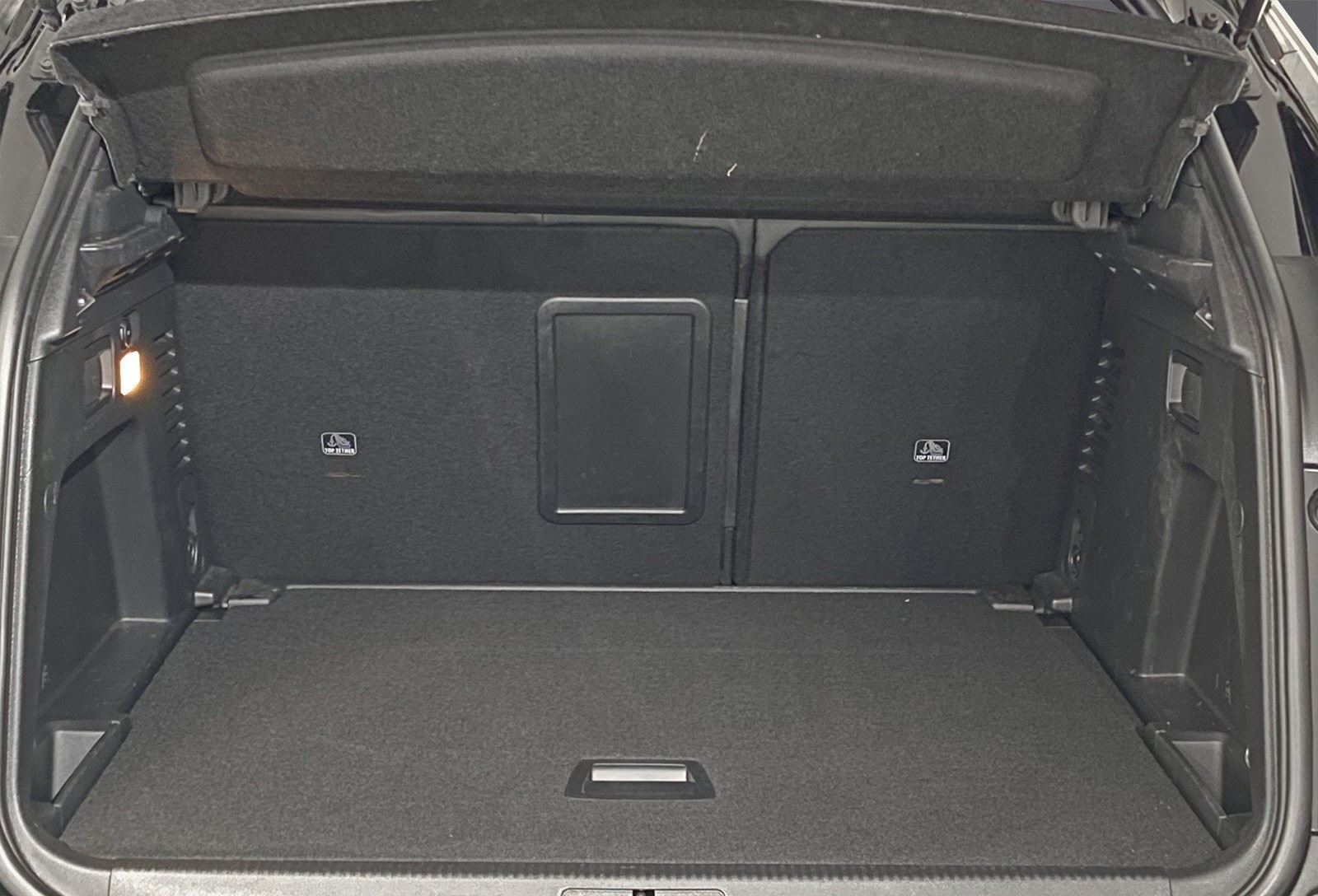 PEUGEOT 2008 1.5 BLUEHDI 130 S&S EAT8 ALLURE - Image 8