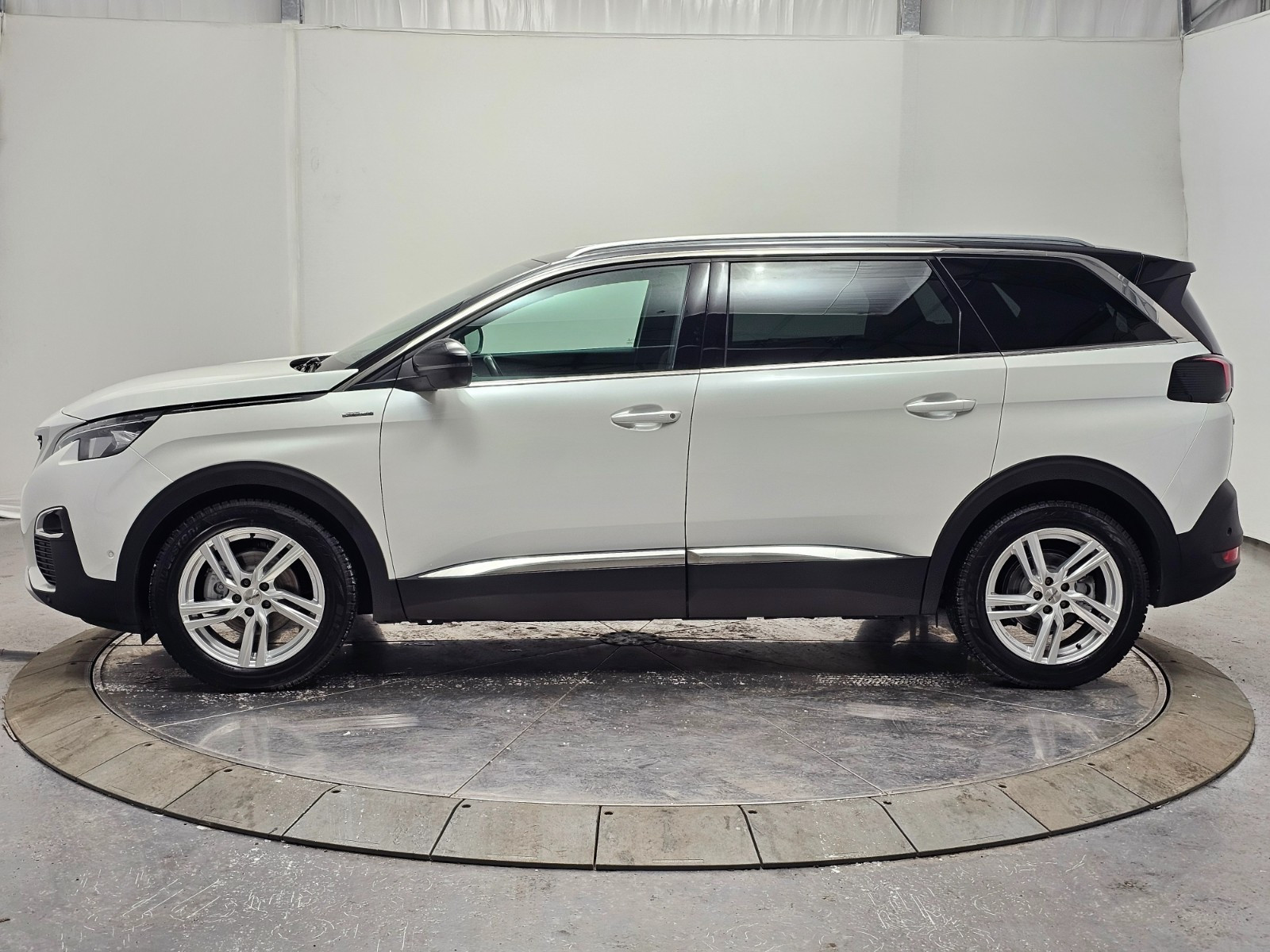 PEUGEOT 5008 II 1.5 BLUEHDI 130CH GT LINE S&S EAT8 - Image 3