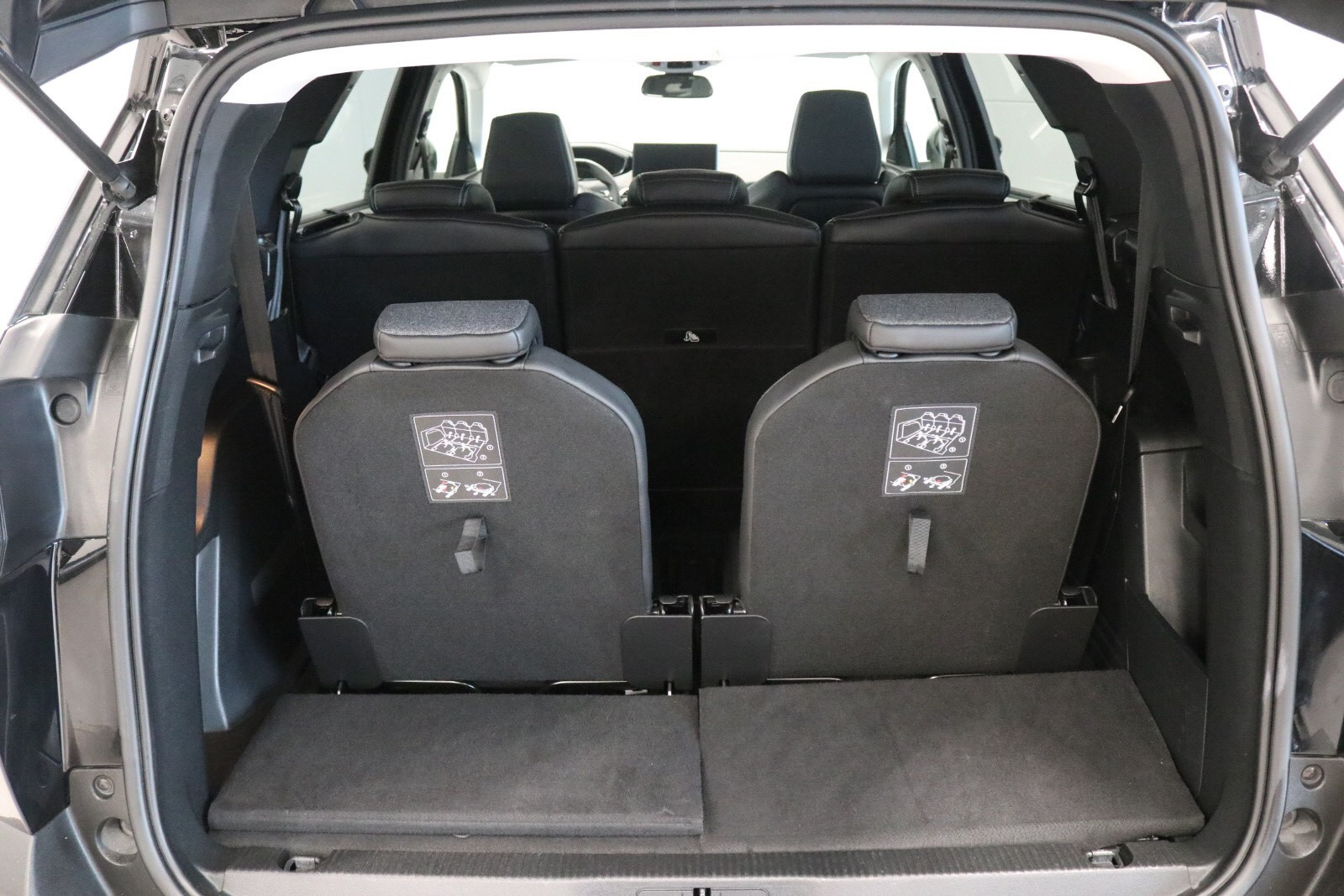 PEUGEOT 5008 II 1.5 BLUEHDI 130CH S&S ALLURE PACK EAT8 - Image 4