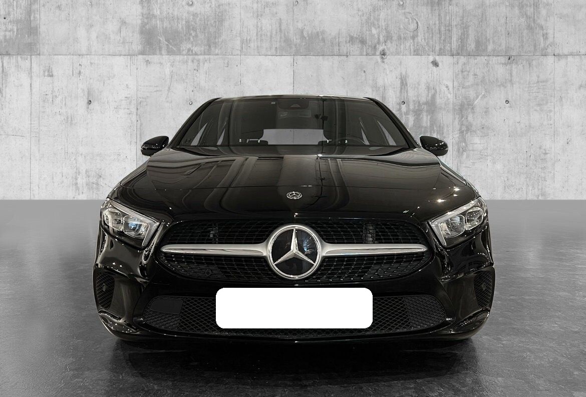 MERCEDES-BENZ CLASSE A IV 180D 116CH AMG LINE 8G-DCT - Image 4