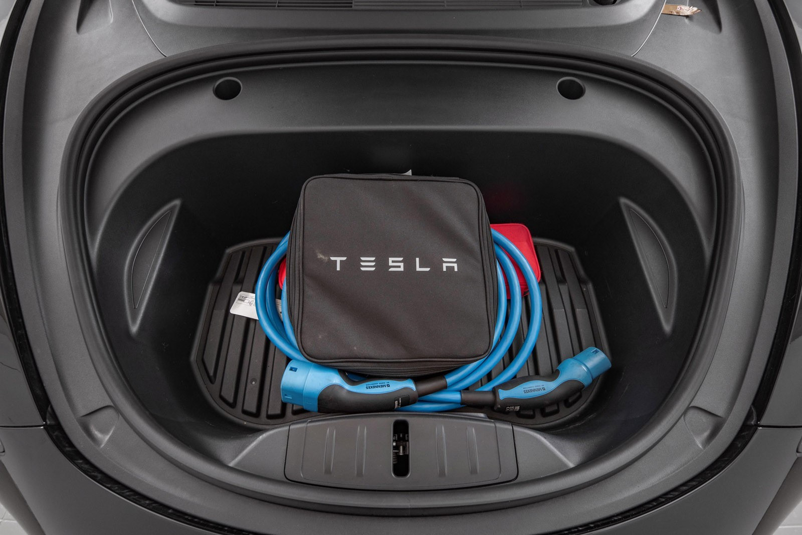 TESLA MODEL 3 LONG RANGE DUAL MOTOR - Image 10