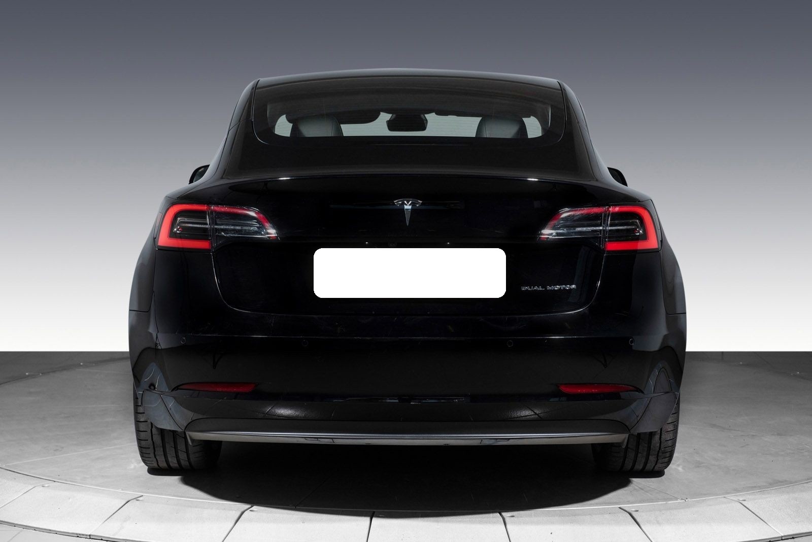 TESLA MODEL 3 LONG RANGE DUAL MOTOR - Image 5